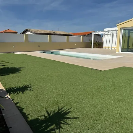 Guest house Espacio Con Piscina, 3*