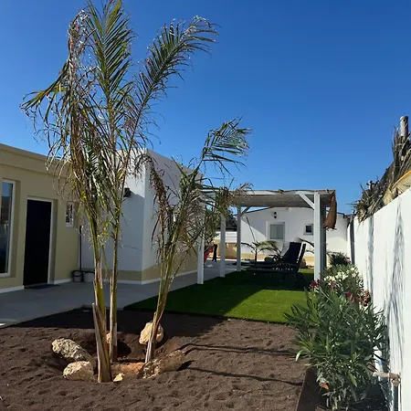 Pensión Espacio Con Piscina,