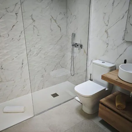 Espacio Con Piscina, 招待所 *