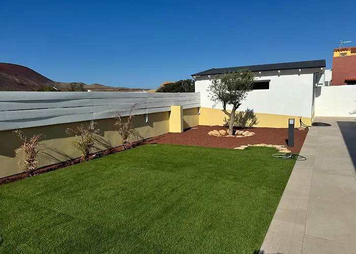 Espacio Con Piscina, Pensionat