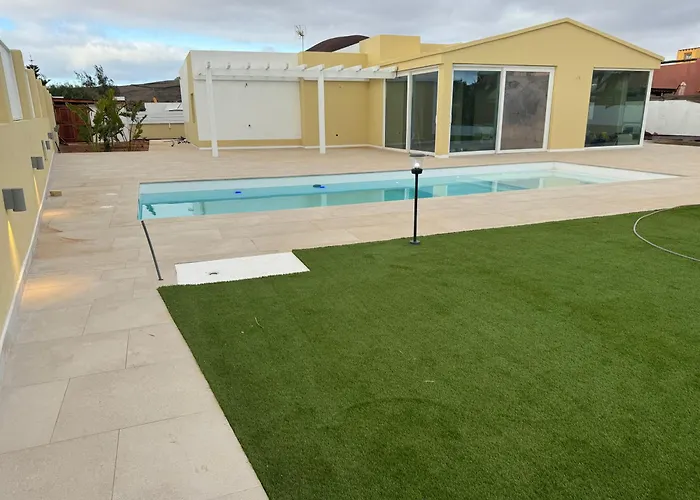 Espacio Con Piscina, 3* Lajares
