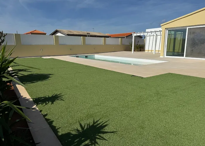 Pensionat Espacio Con Piscina, 3*